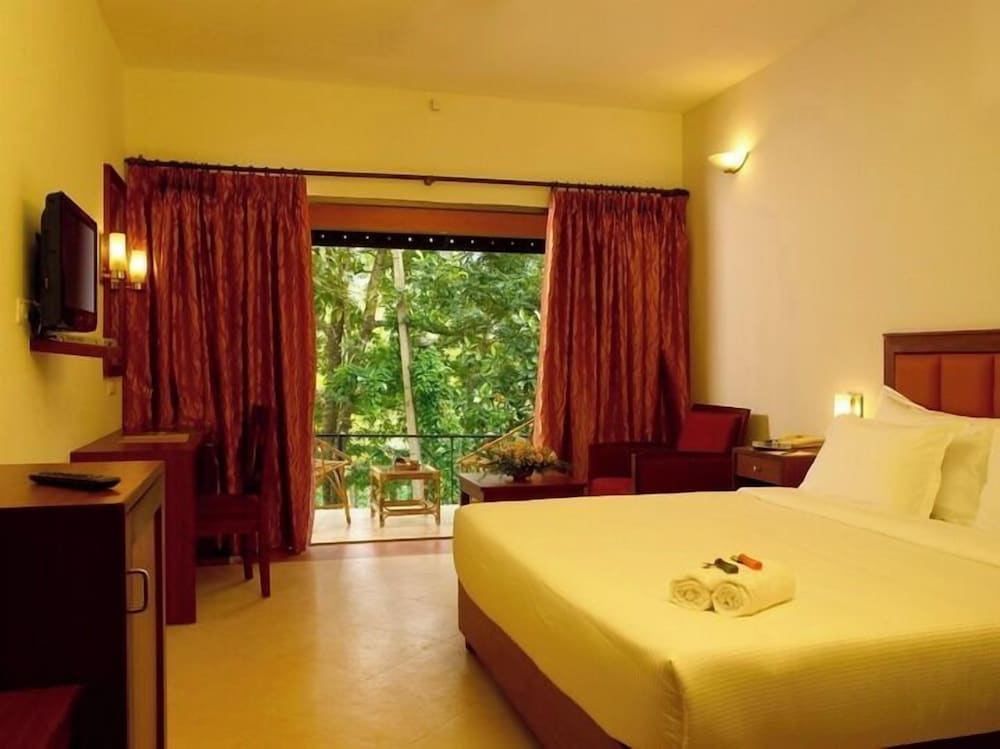 Jungle, Cottage, King Bed