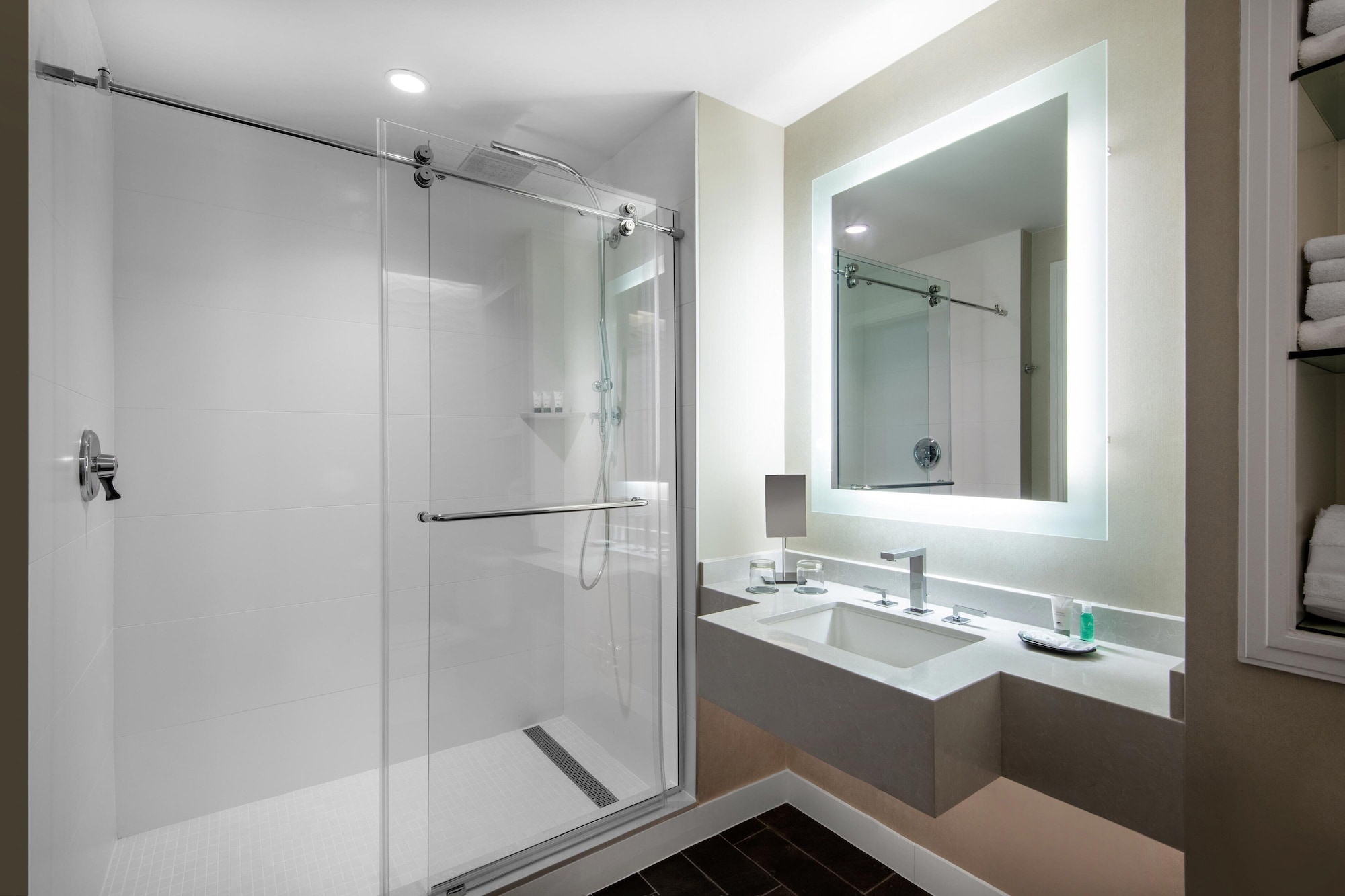 غرفة بسريرين كوين بشرفة، The Westin Dallas Stonebriar Golf Resort and Spa 6/10