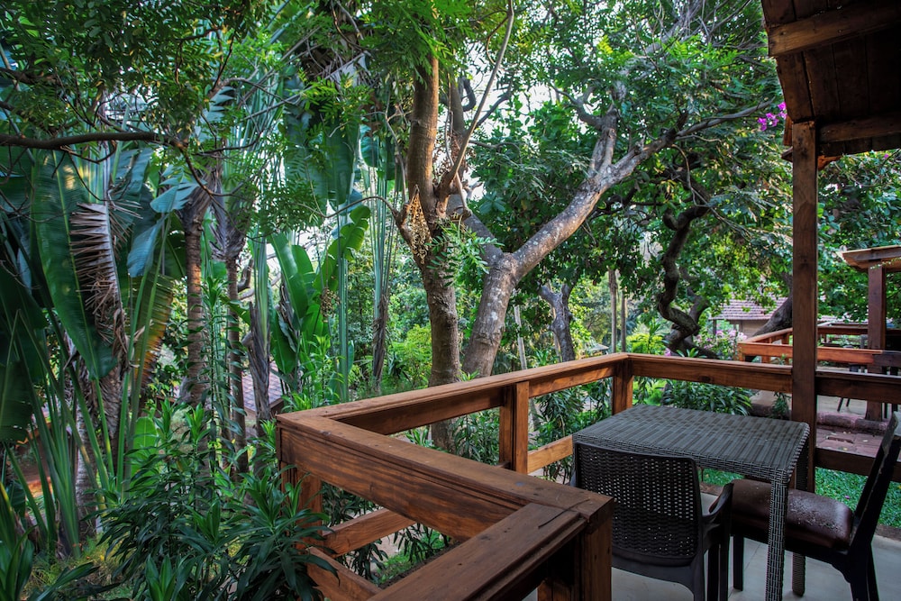 Stonewater Eco Resort 35/50