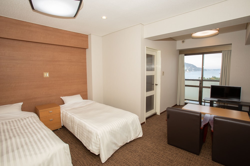 Uomisaki Hotel 2/39