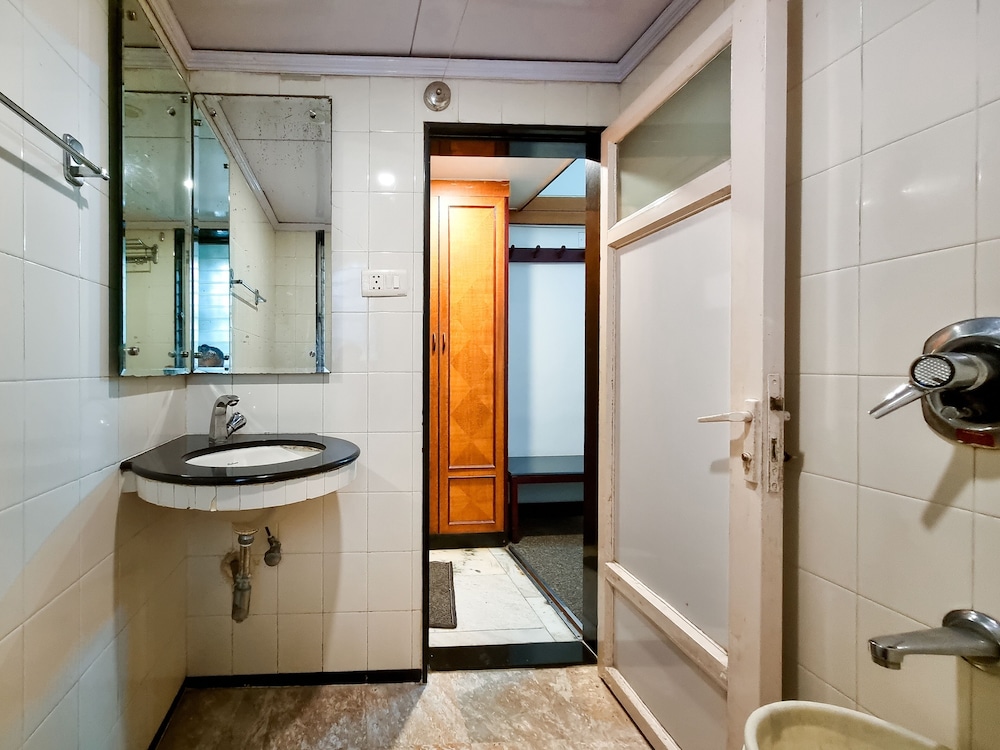 Hotel Balwas International 46/47