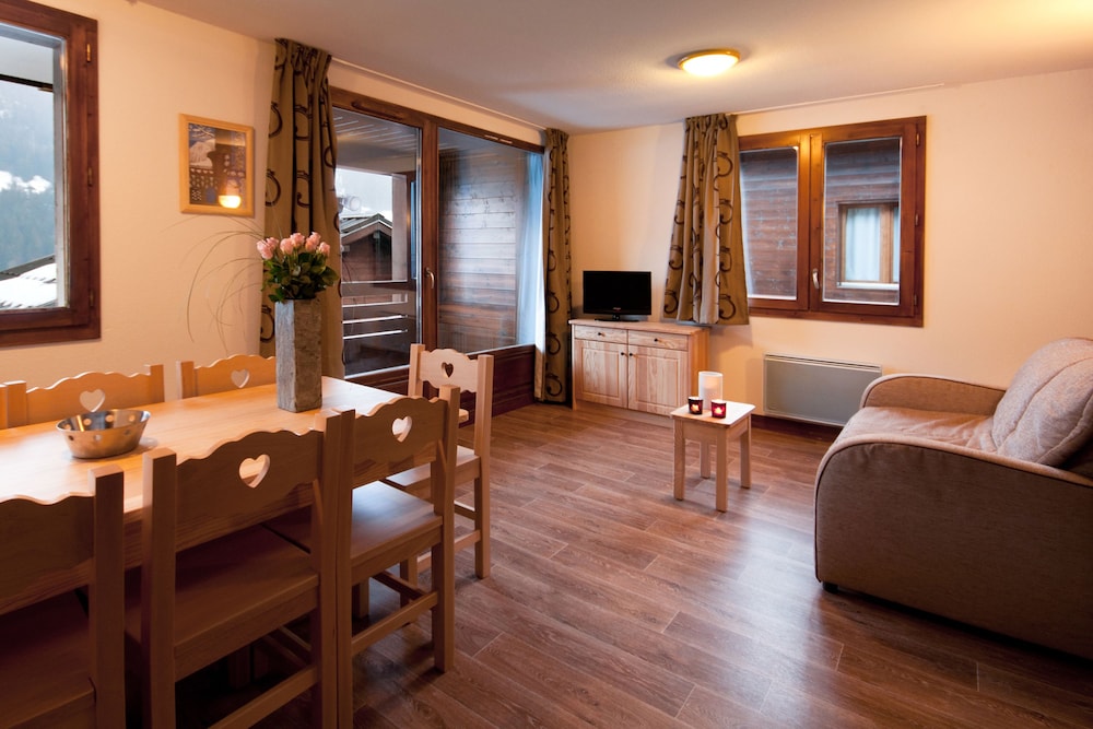 Lagrange Vacances Les Chalets du Mont Blanc 25/37