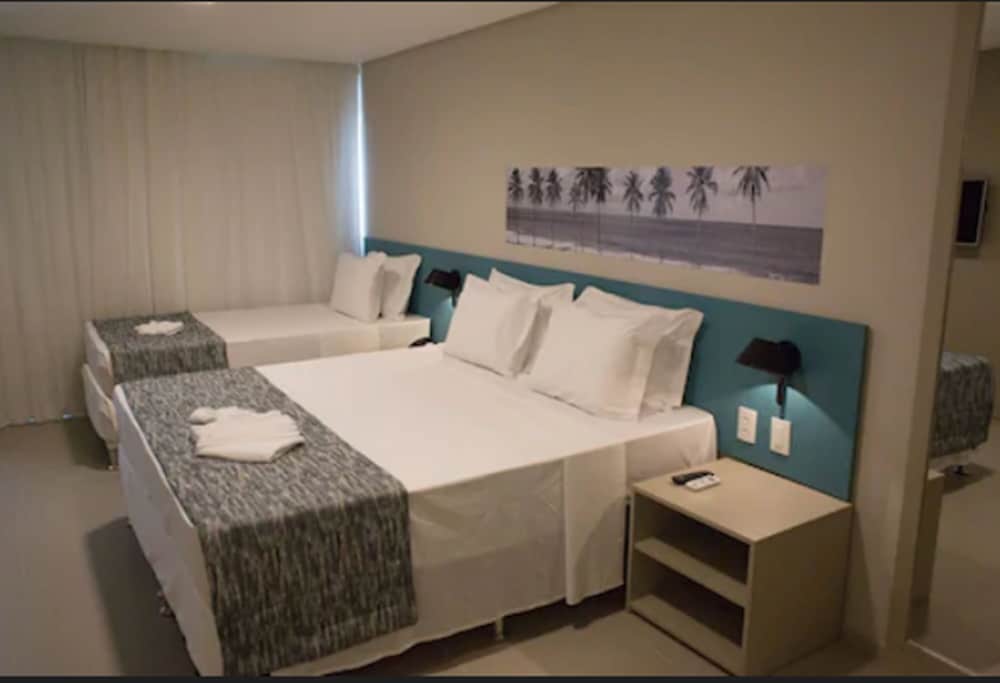 Acqua Suites 33/60