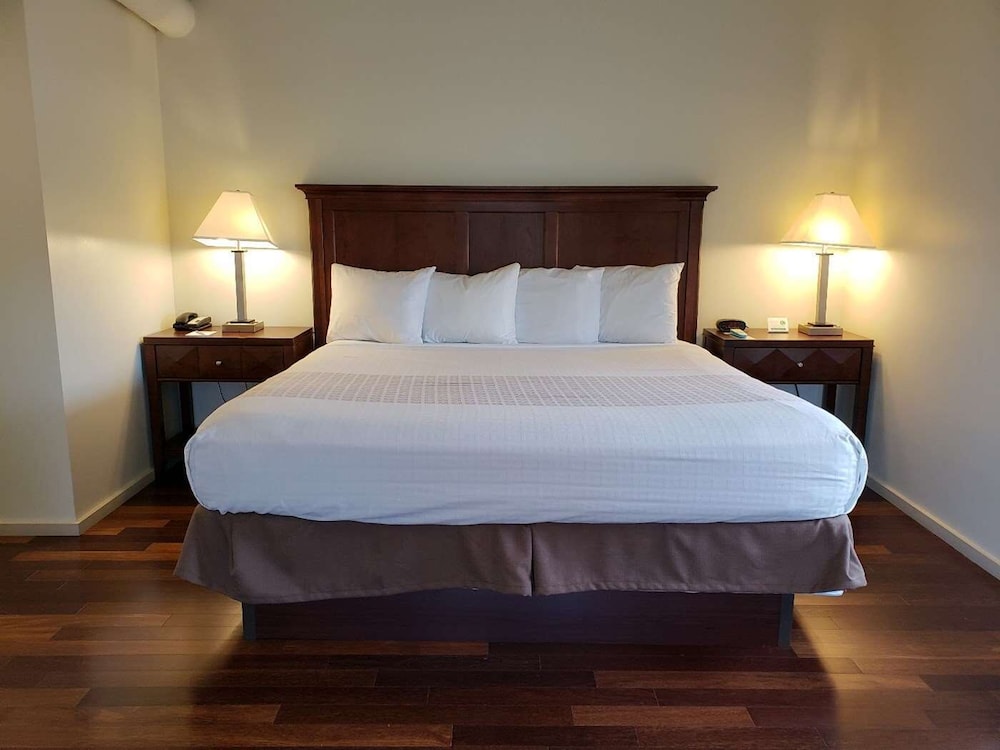 Grand Eastonian Suites Hotel 27/79