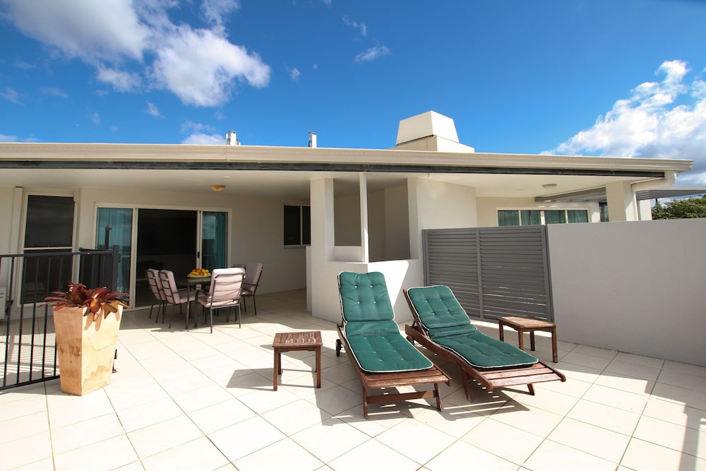 CALOUNDRA CENTRAL APARTMENT HOTEL 13/68