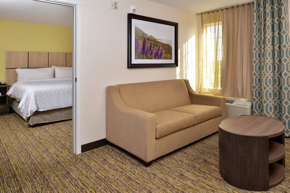 Candlewood Suites Lodi 29/43