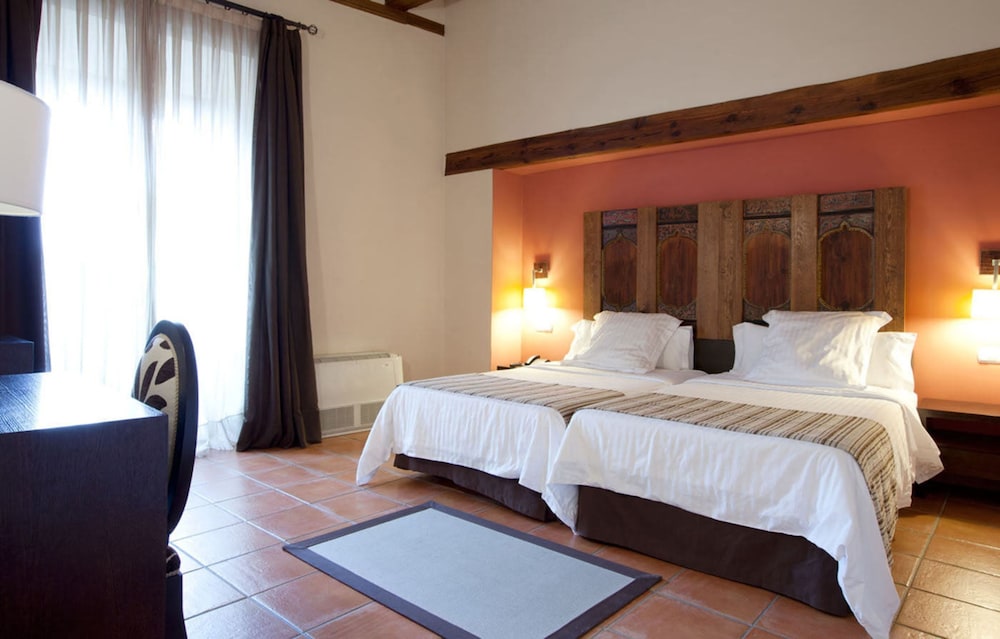 Hotel Convento del Giraldo 14/70
