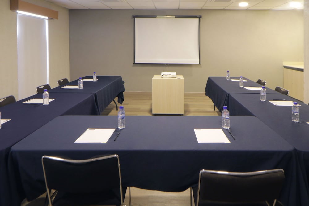 City Express by Marriott Nuevo Laredo 47/58