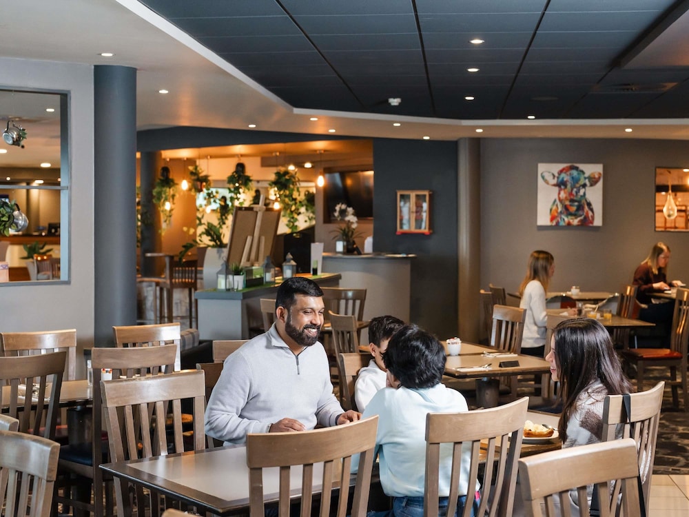 NOVOTEL MILTON KEYNES 56/74