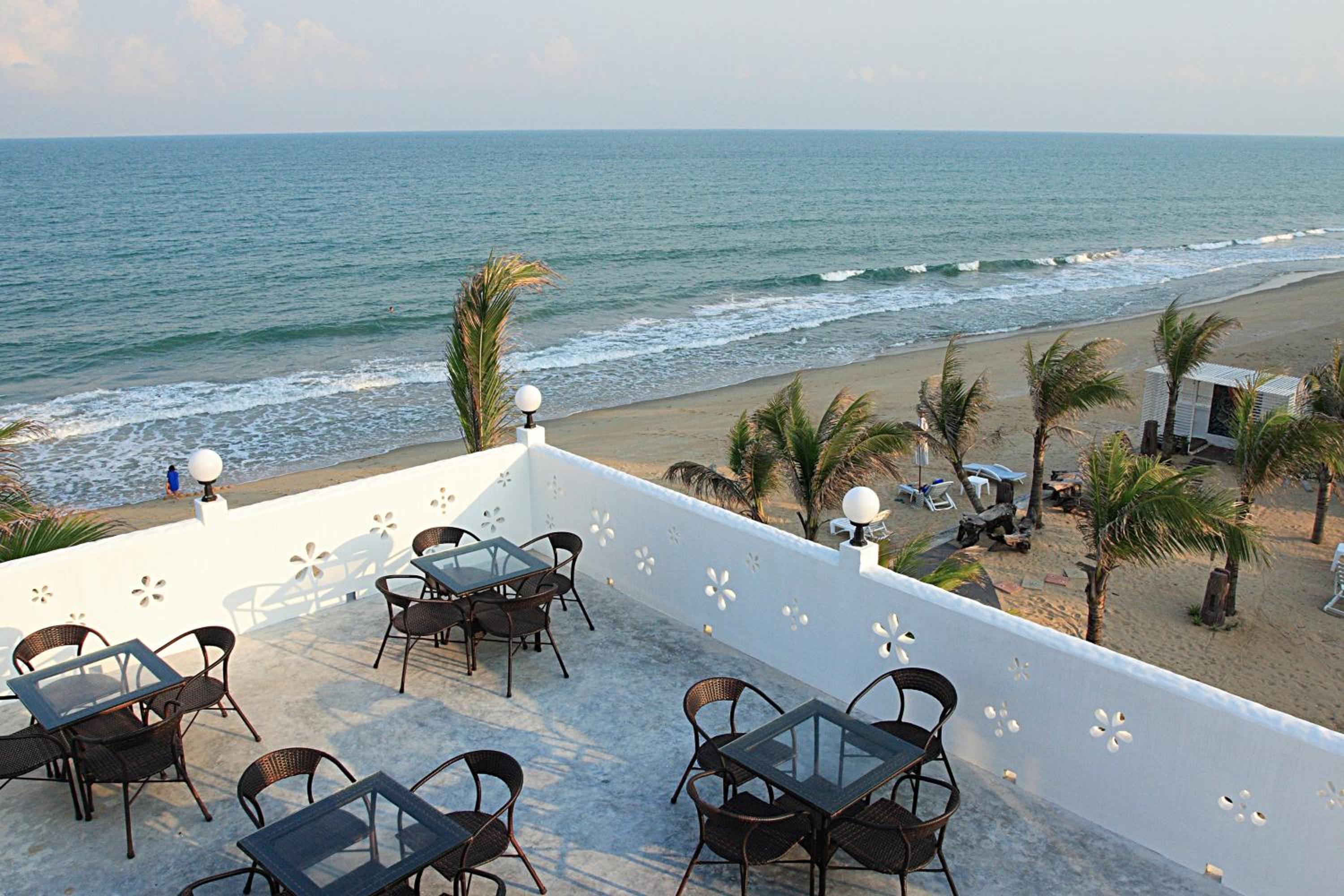 Baanmontra Beach Resort 39/53