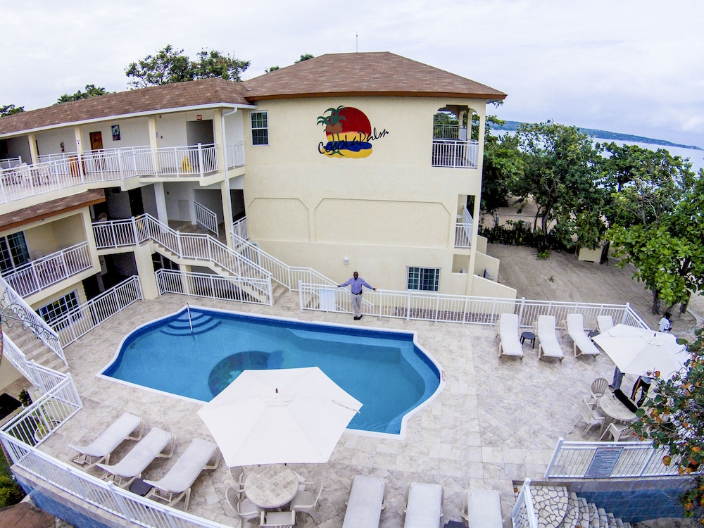 Coco La Palm Seaside Resort 7/69