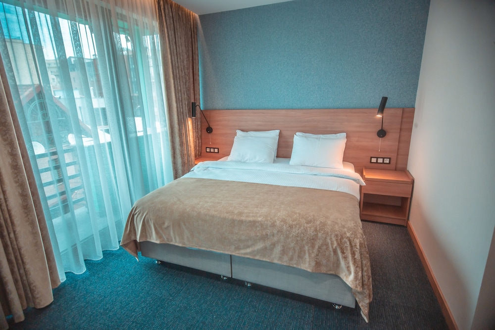 BASIC, DOUBLE BED