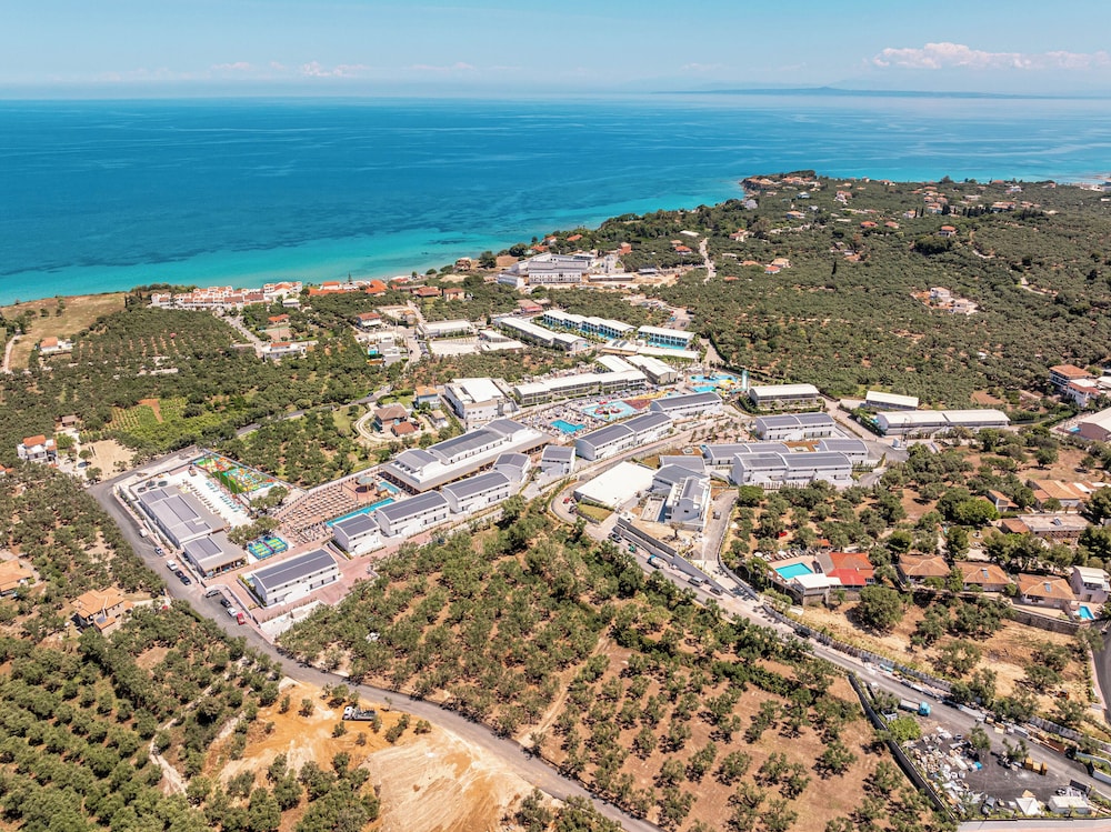 Caretta Paradise Resort & WaterPark 79/86