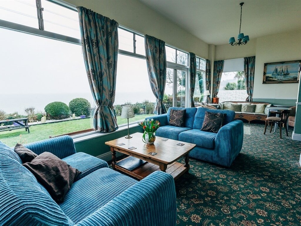 Cliff Hall Hotel 24/35