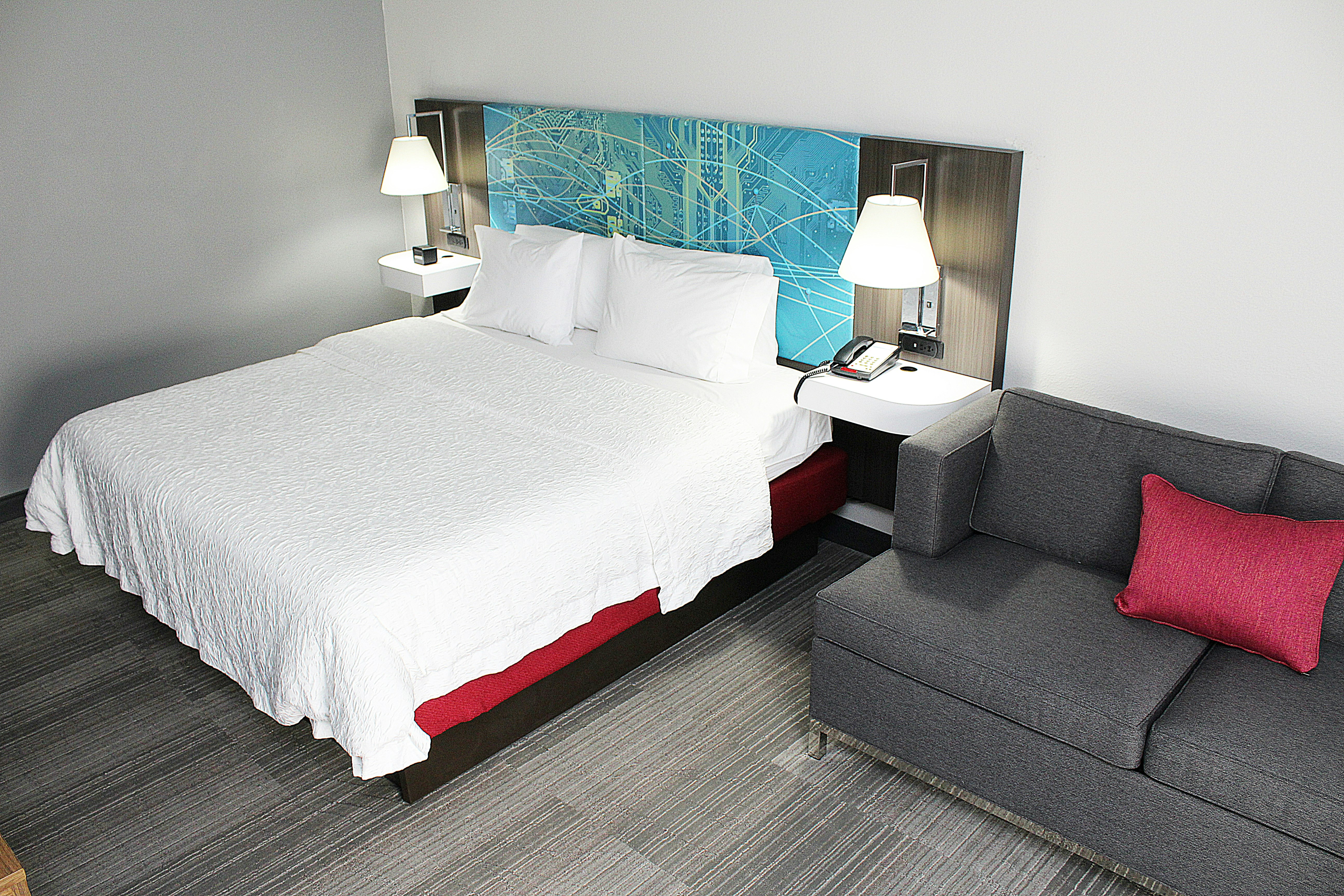 Study, King Bed 4/8