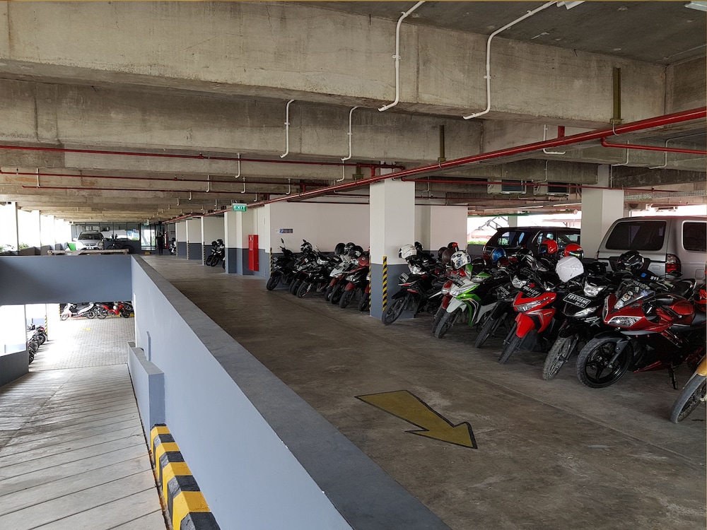 ibis Pontianak City Center Hotel 53/55