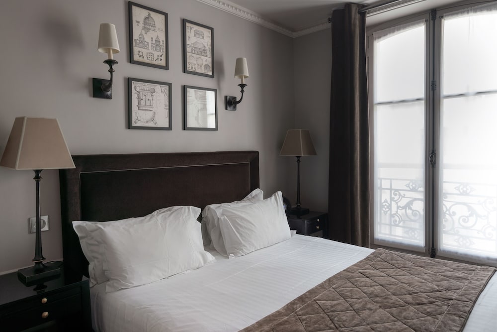 SUPERIOR, DOUBLE BED