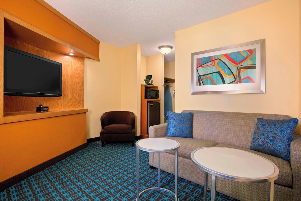 Fairfield Inn Suites Minneapolis St Paul Airport 33/53
