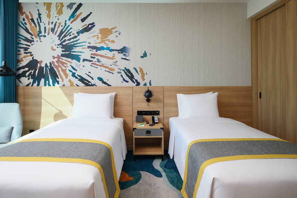 Holiday Inn Suites Siracha Laemchabang 22/78