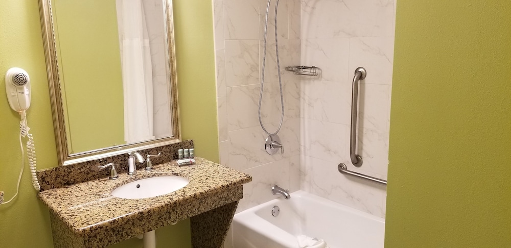 Best Western Seaway Inn 9/39