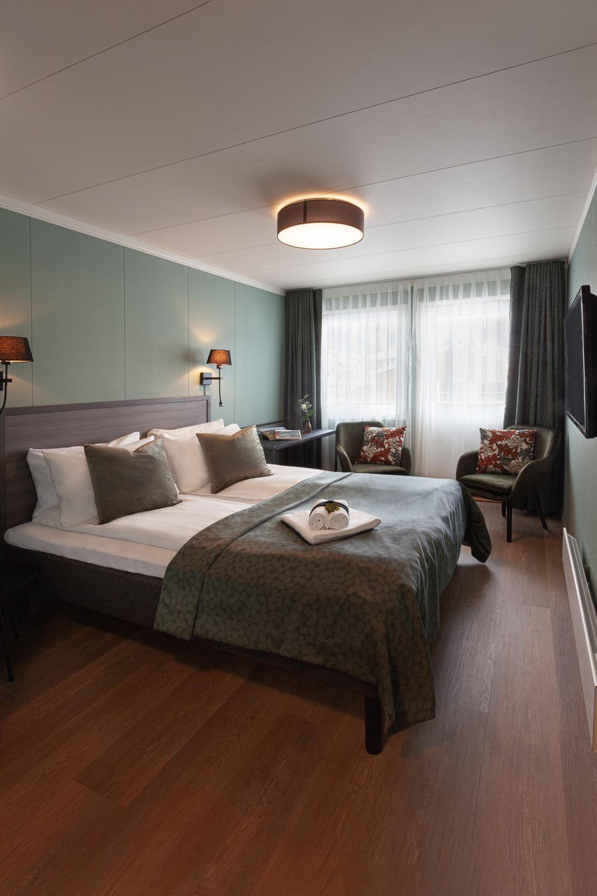 Blix Hotell 12/50