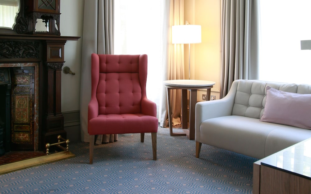 Lynnhurst Hotel 39/51