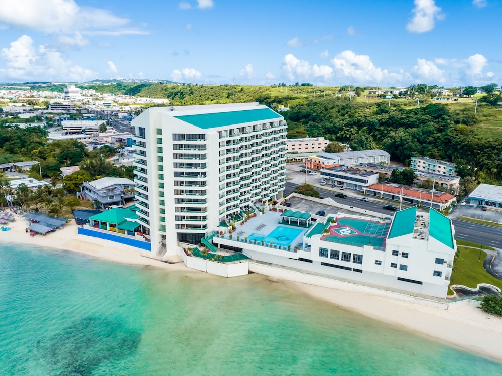 阿鲁彭海滩塔酒店(Alupang Beach Tower) 图片1