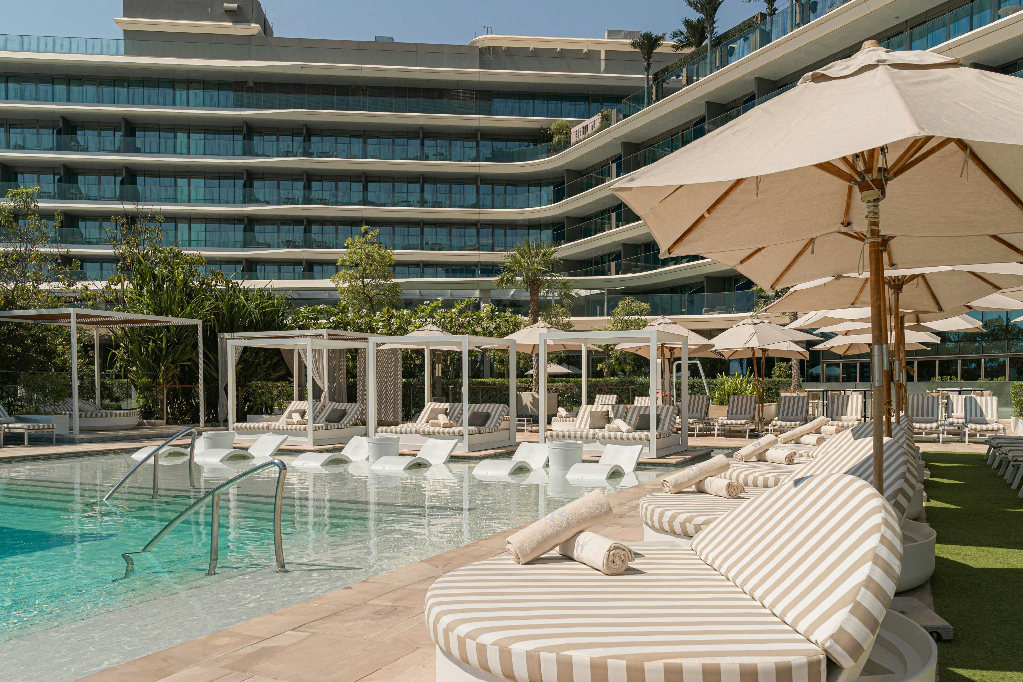 W Dubai – The Palm 33/61