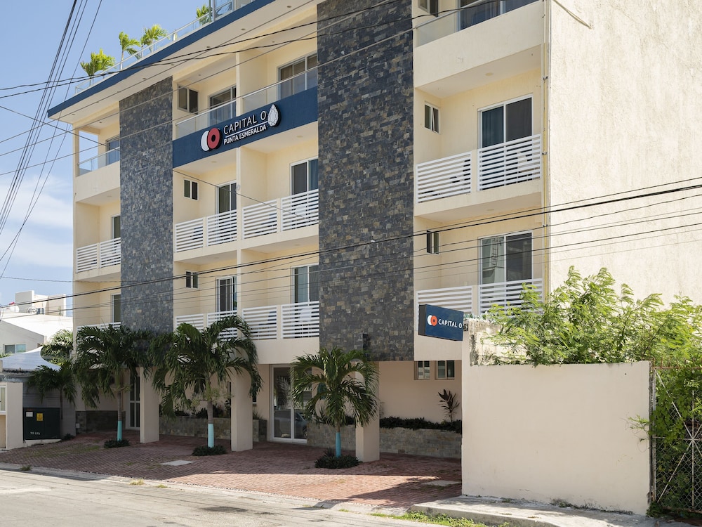 Hotel Punta Esmeralda 34/44