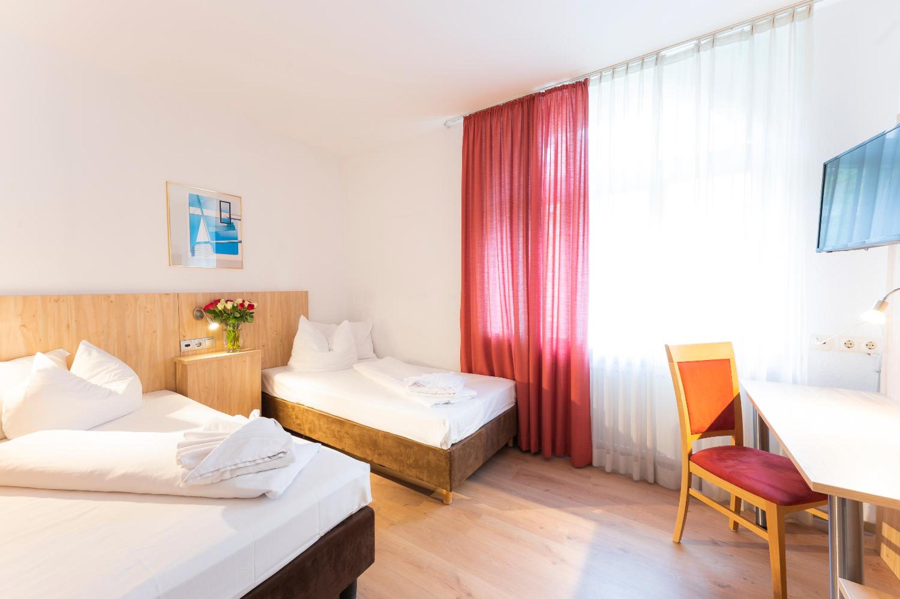Room, Double Bed