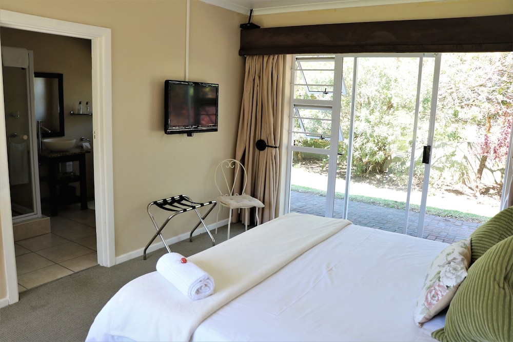 Reef View Bnb 12/50