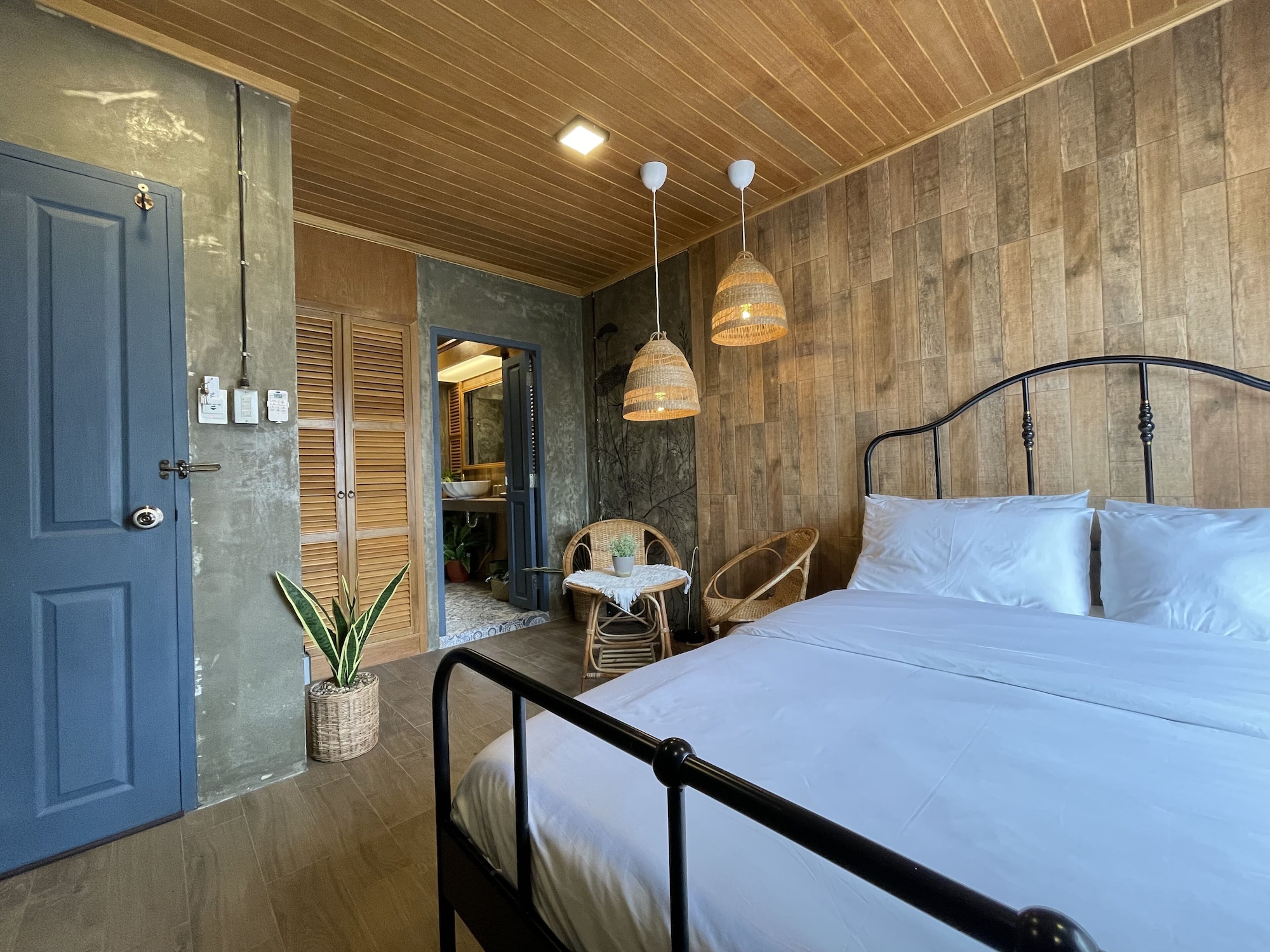 SUITE, TERRACE