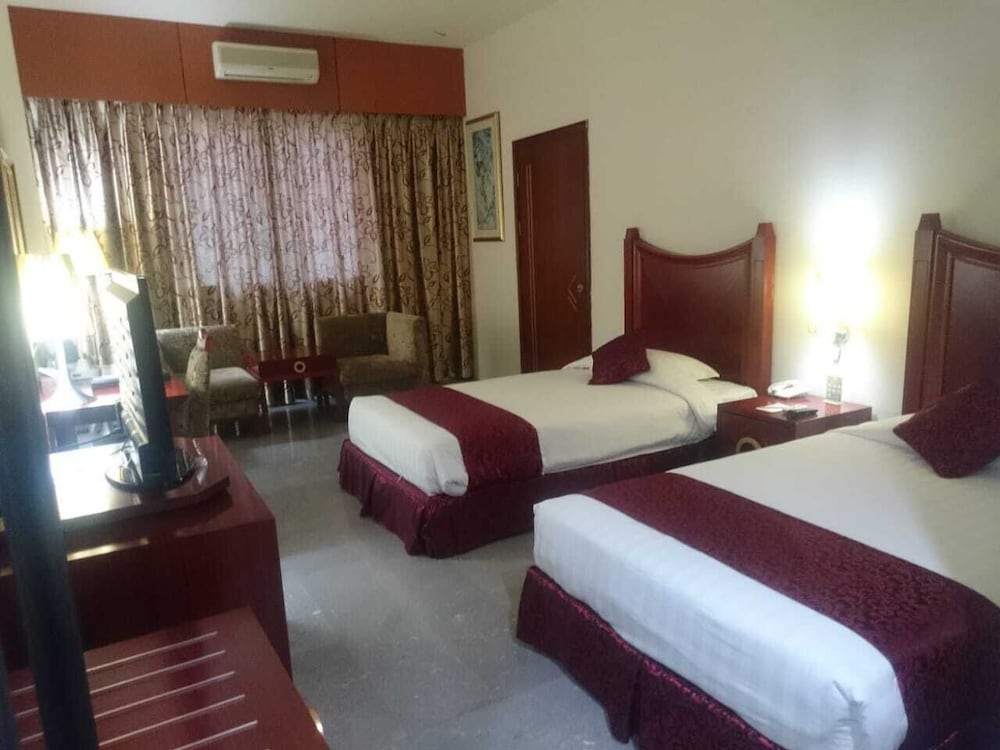 Crown Vista Hotel 21/50