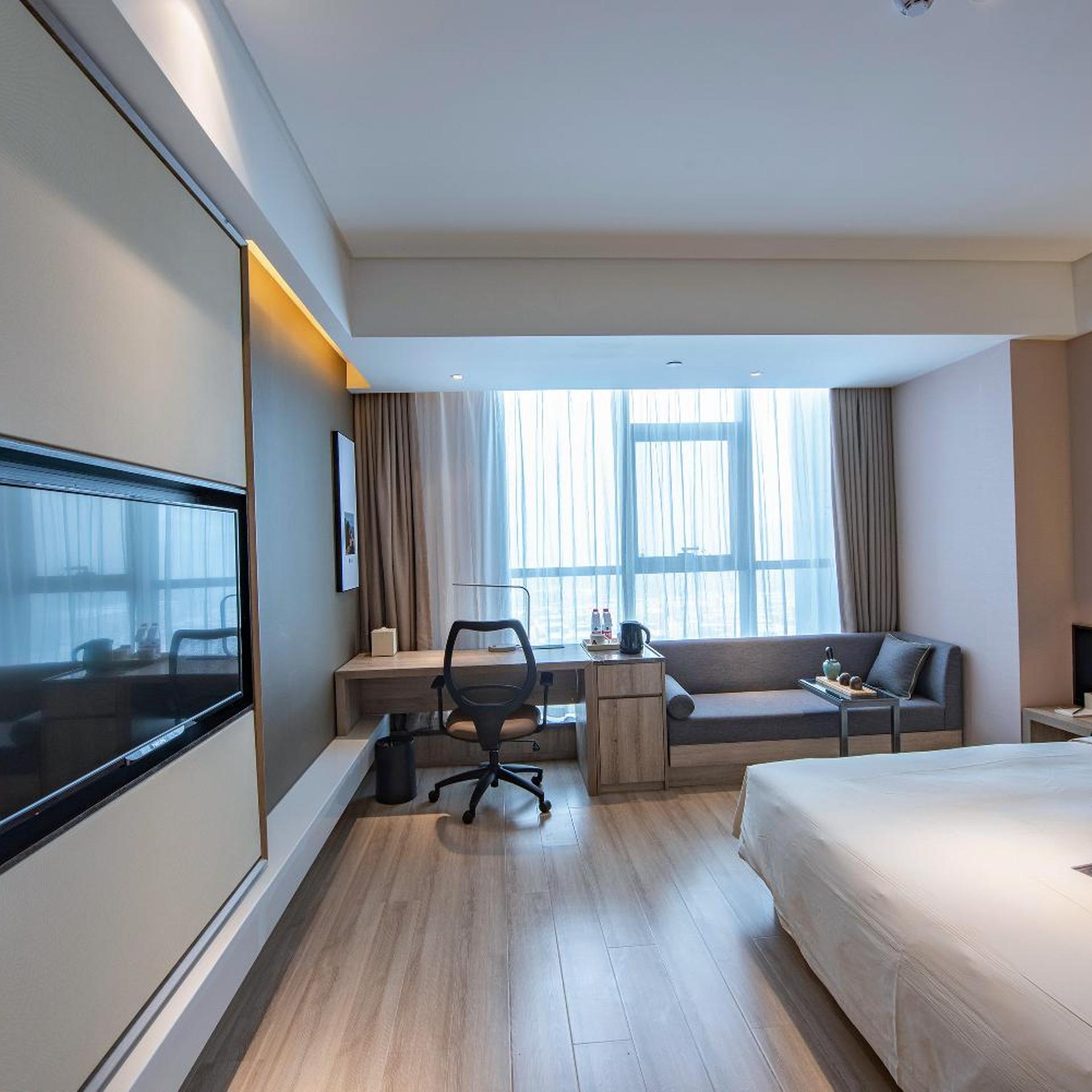 Atour Hotel (Xi an North High-speed Railway Station) 14/43