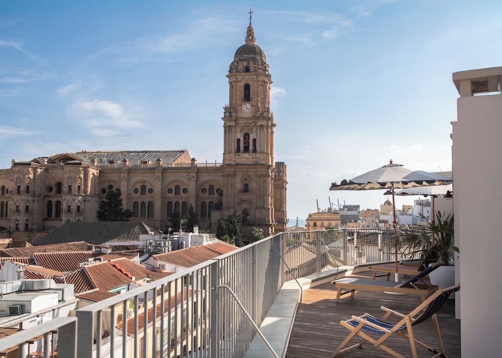 Libere Malaga Plaza del Siglo 41/49