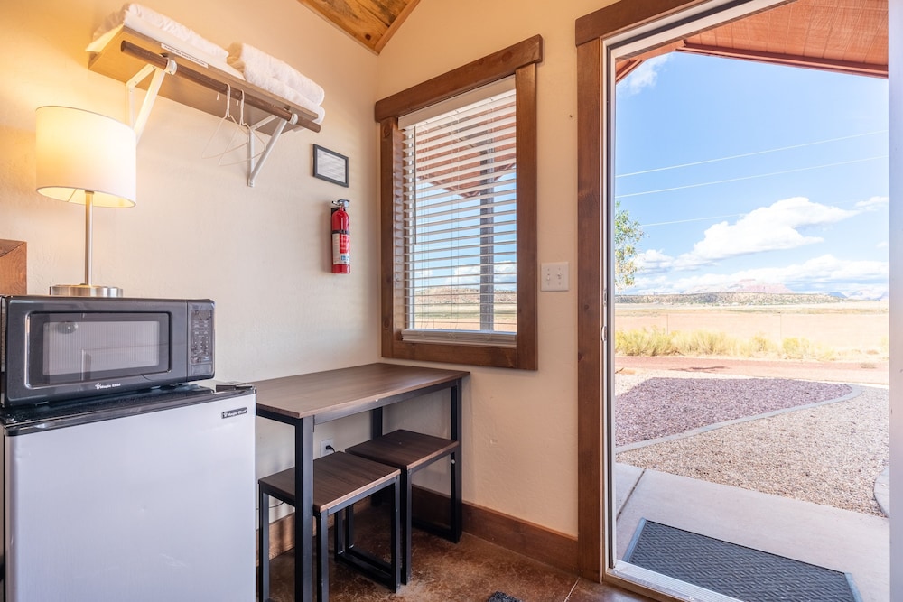 Gooseberry Lodges 25/79