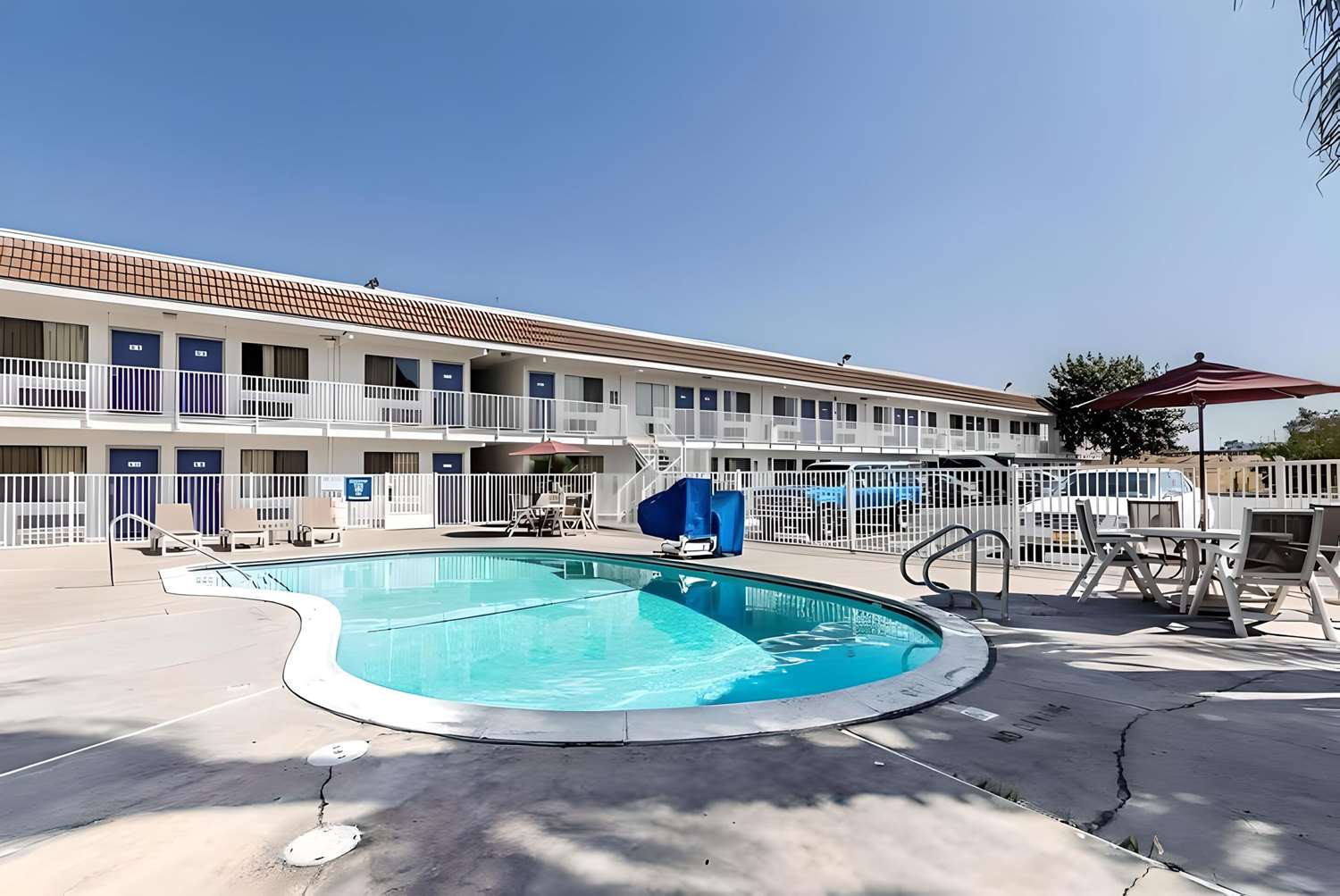 Motel6 Modesto, CA 11/13