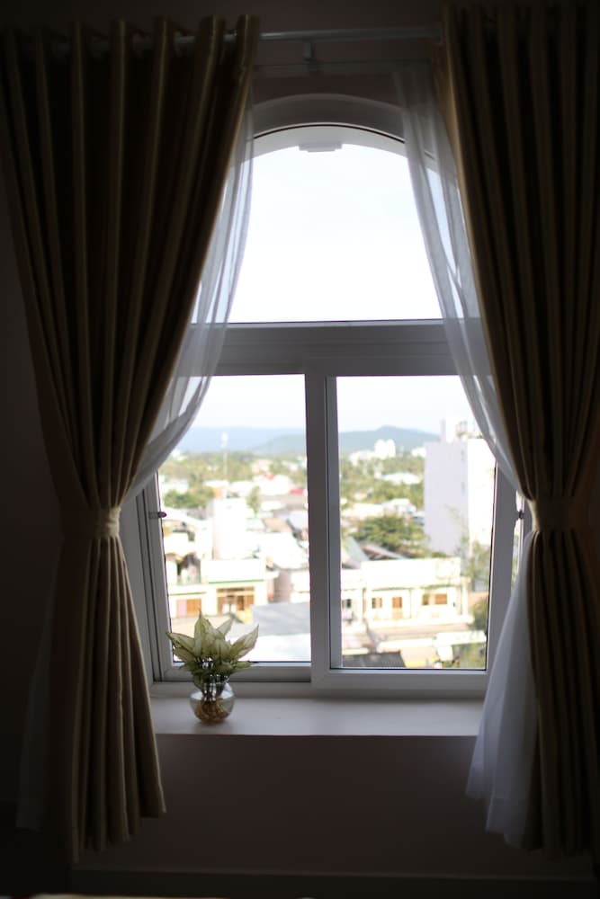 Thuan Hai Hotel photo2