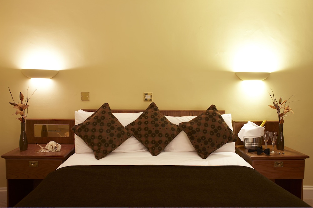 Flackley Ash Hotel 4/41