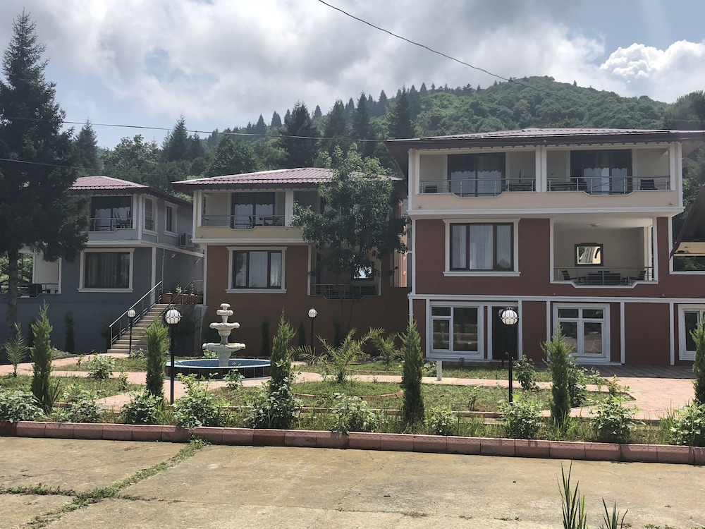 Zarha Mountain Resort 4/72