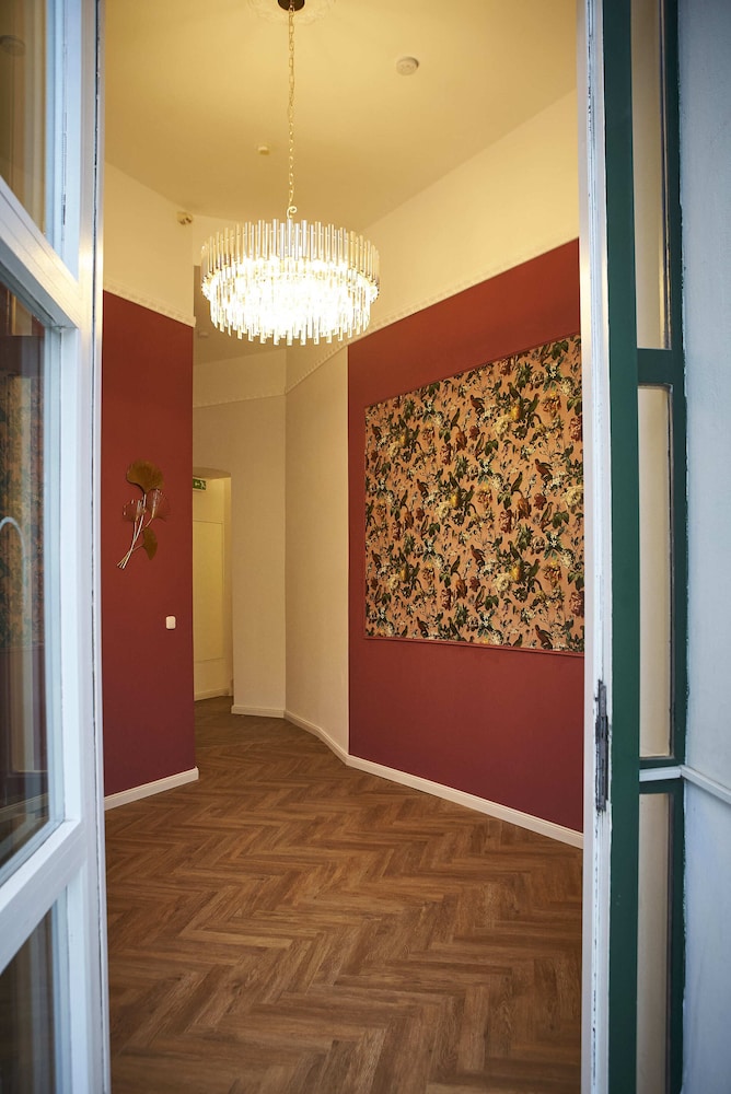 Nove Boutique Apartments 8/50