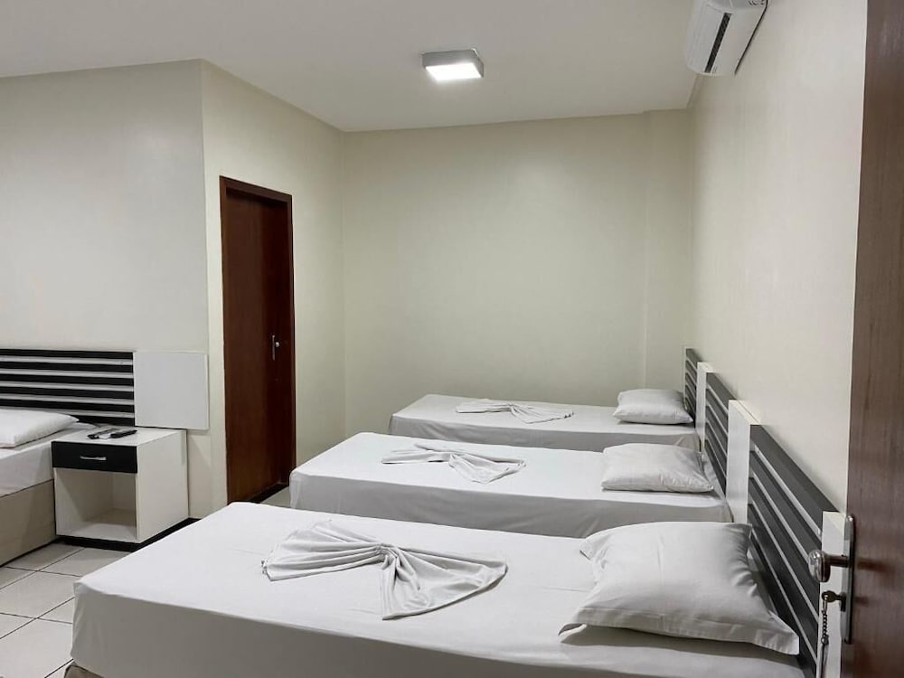 Oft Neves Hotel 23/37