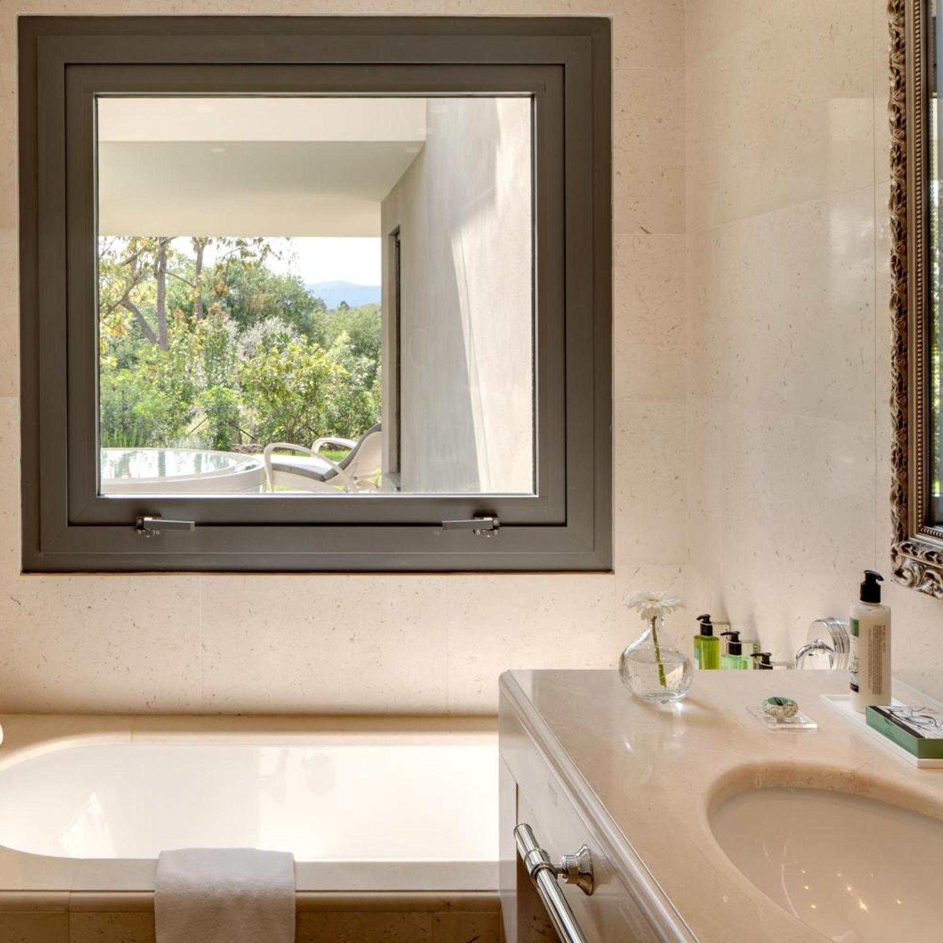 جناح بجاكوزي