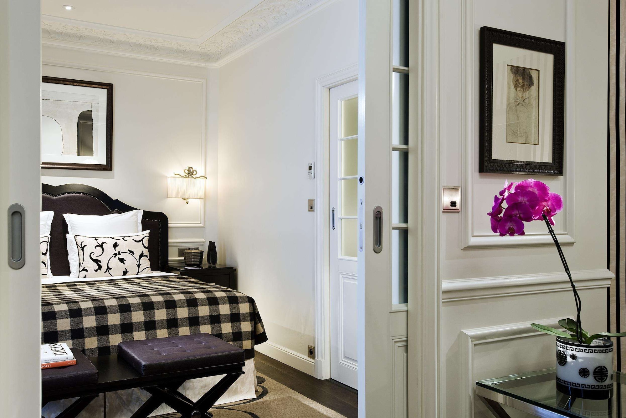 Room at Hotel Keppler, PARIS