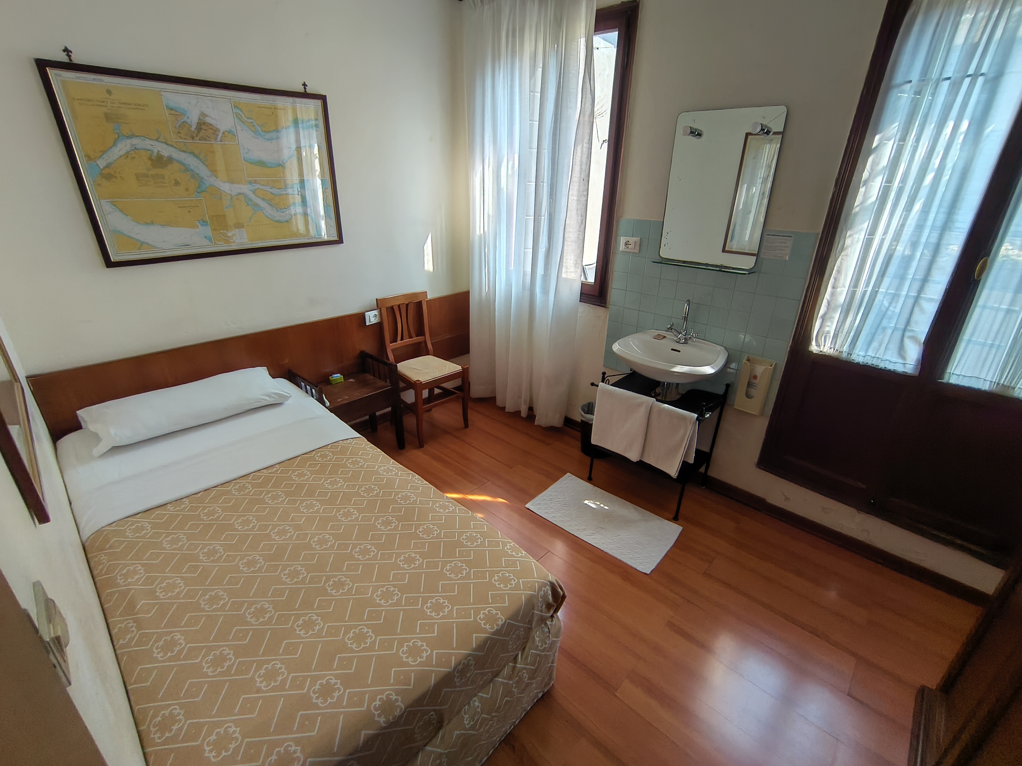 Room, Single, External Bathroom