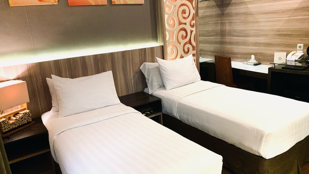 Ox Ville Hotel 32/61