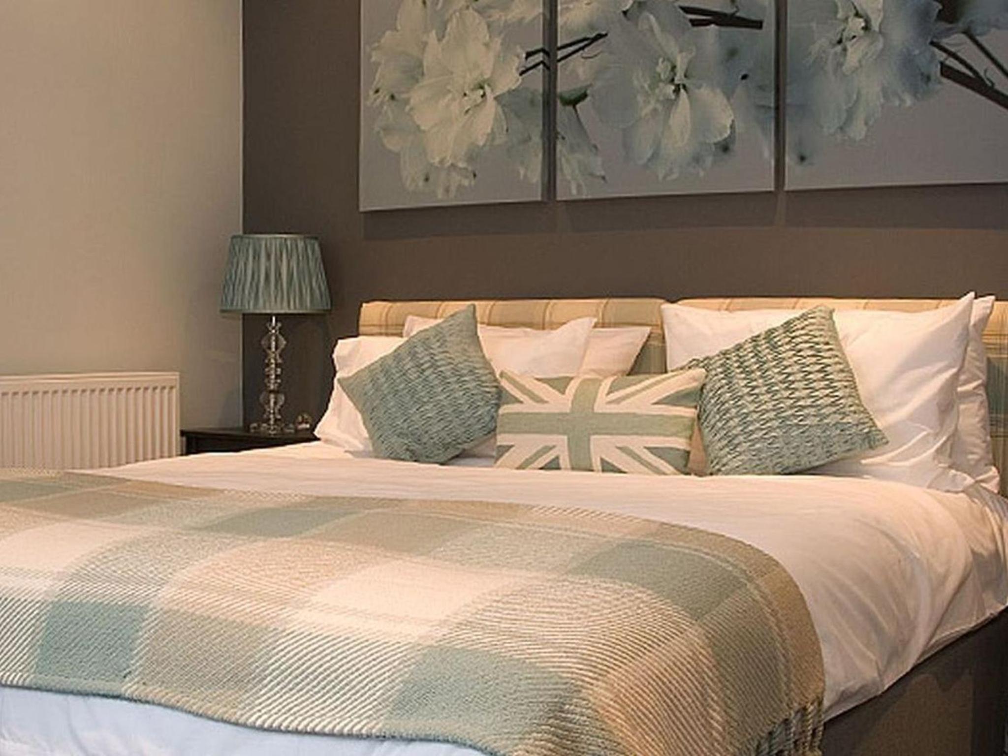 Wet, Standard, Double Bed, Accessible
