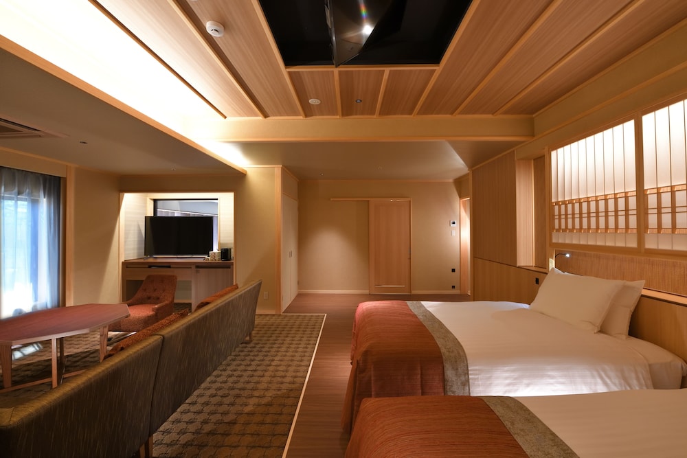 Deluxe, Suite, 3 Double Beds, Outdoor Spring Bath