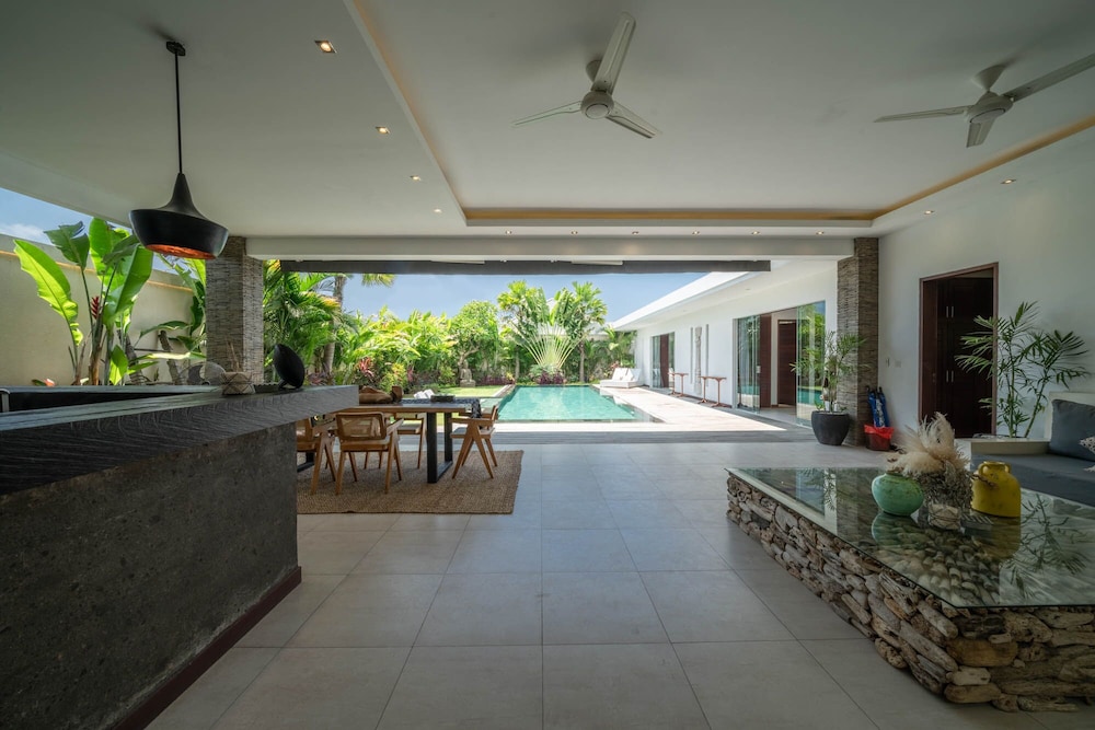 Villa Tira 13/71