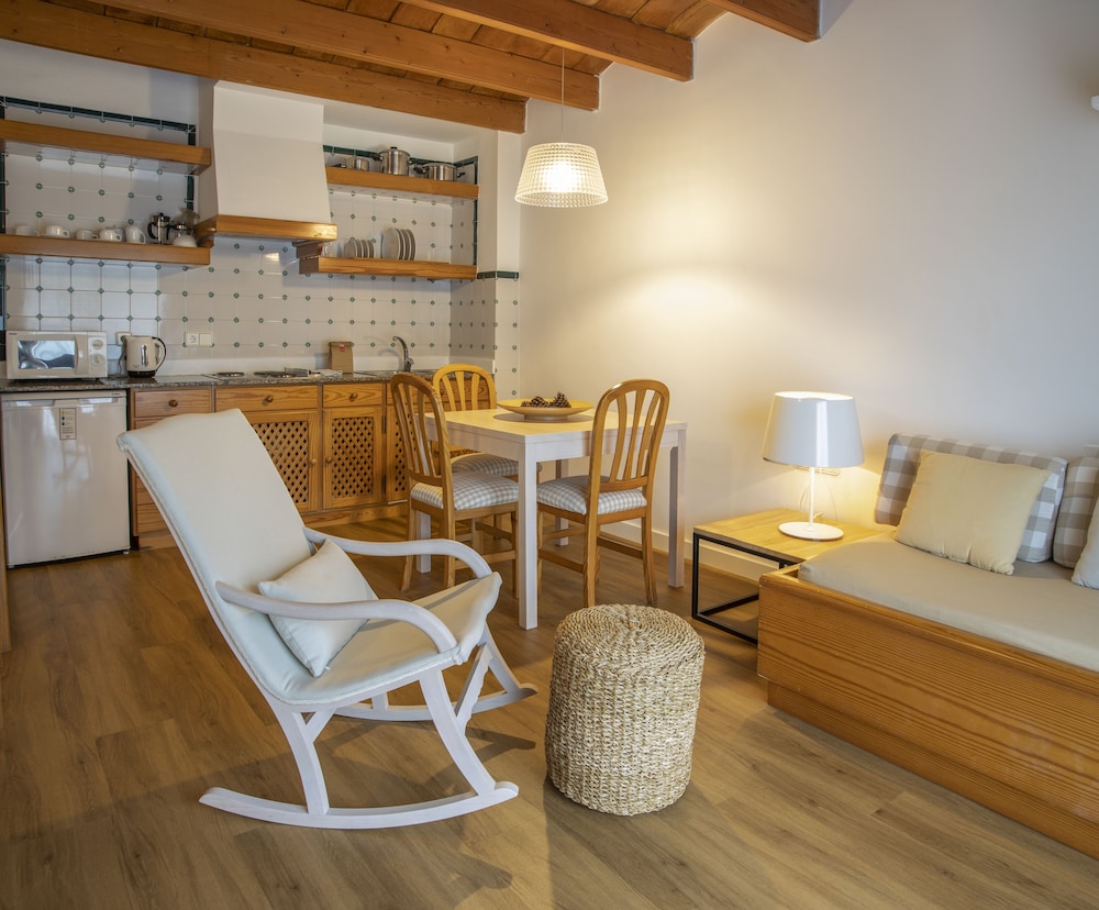 Es Baulo Petit Hotel 51/68